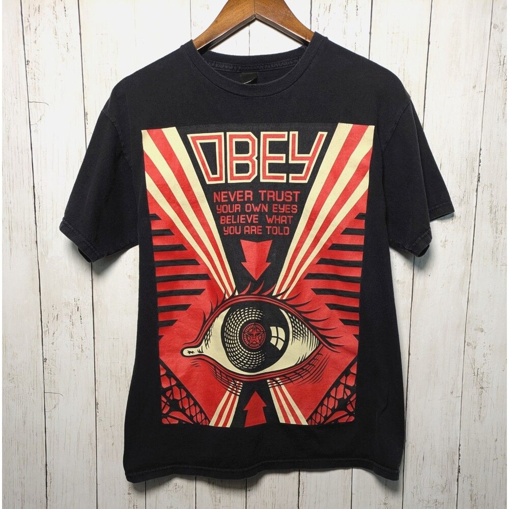 Obey Eye Propaganda Black Graphic Tee Shirt Medium 2010s Streetwear Skater Andre